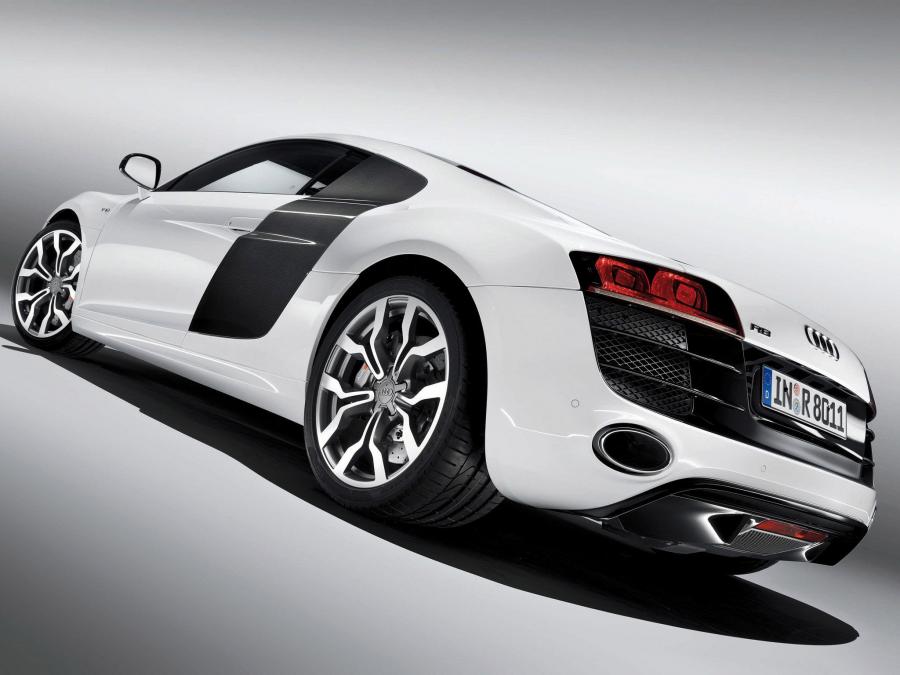  Audi R8 V10 2009 года  (EU) (фото 16 из 40)